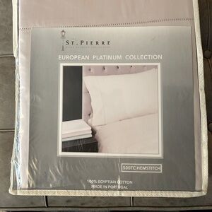 Queen Sheet Set - 100% Egyptian Cotton with 500 Thread Count. Medium Grey.